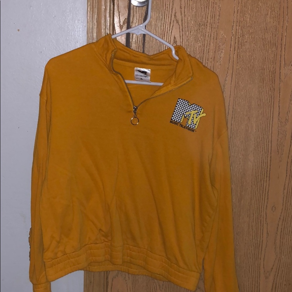 MTV quarter zip pullover